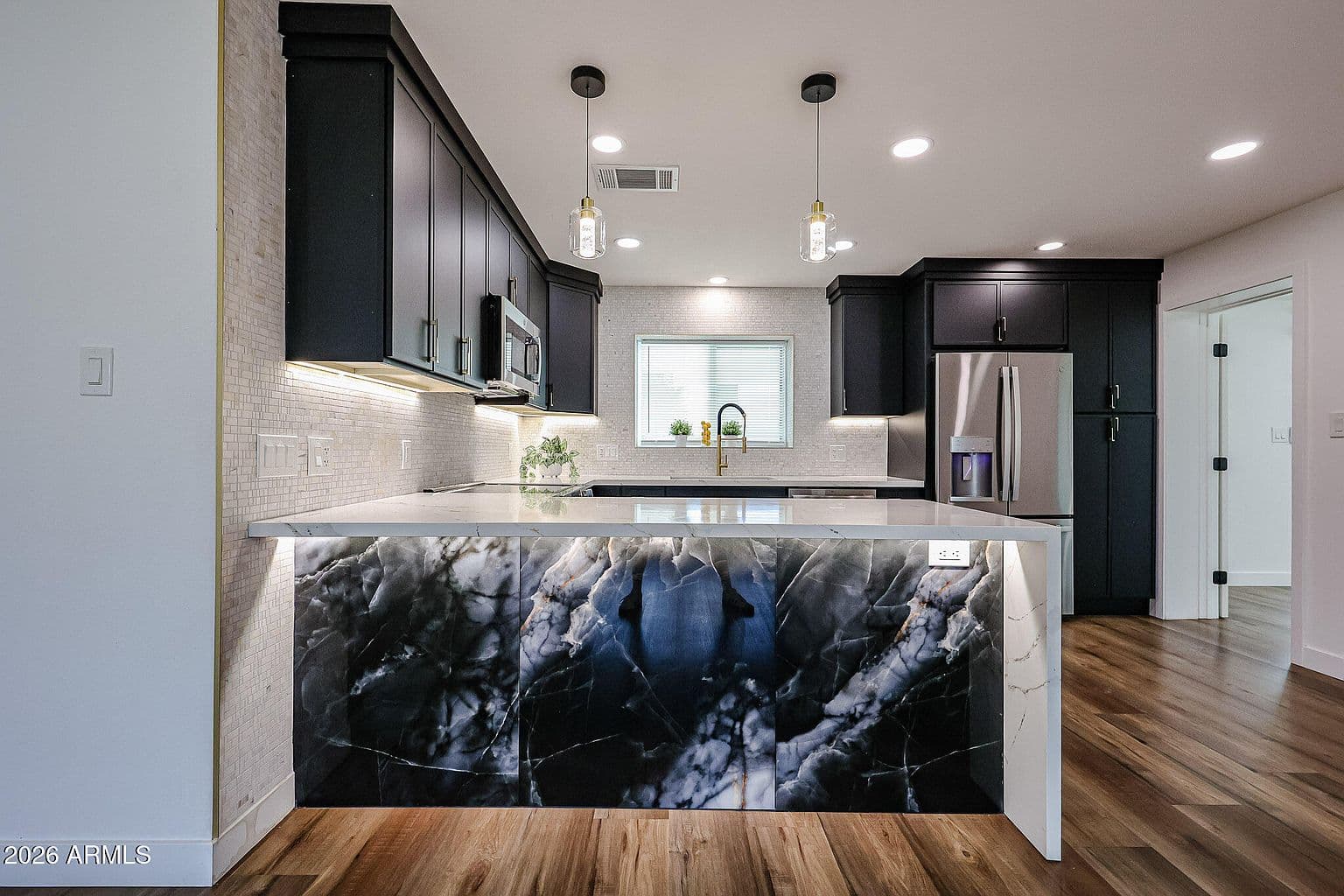 3707 E Amelia Avenue - Image 2