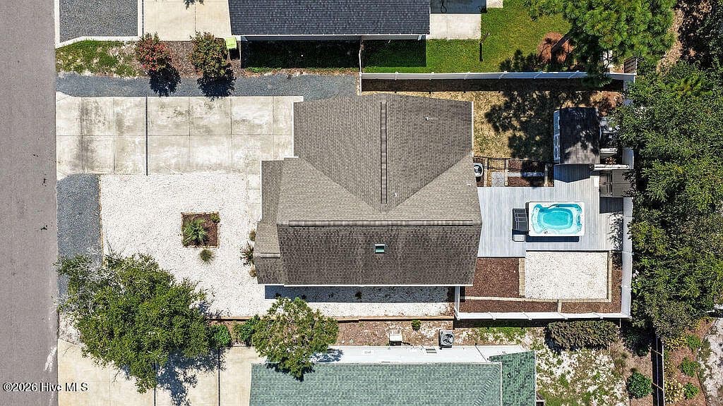 127 Ne 15th St - Image 2