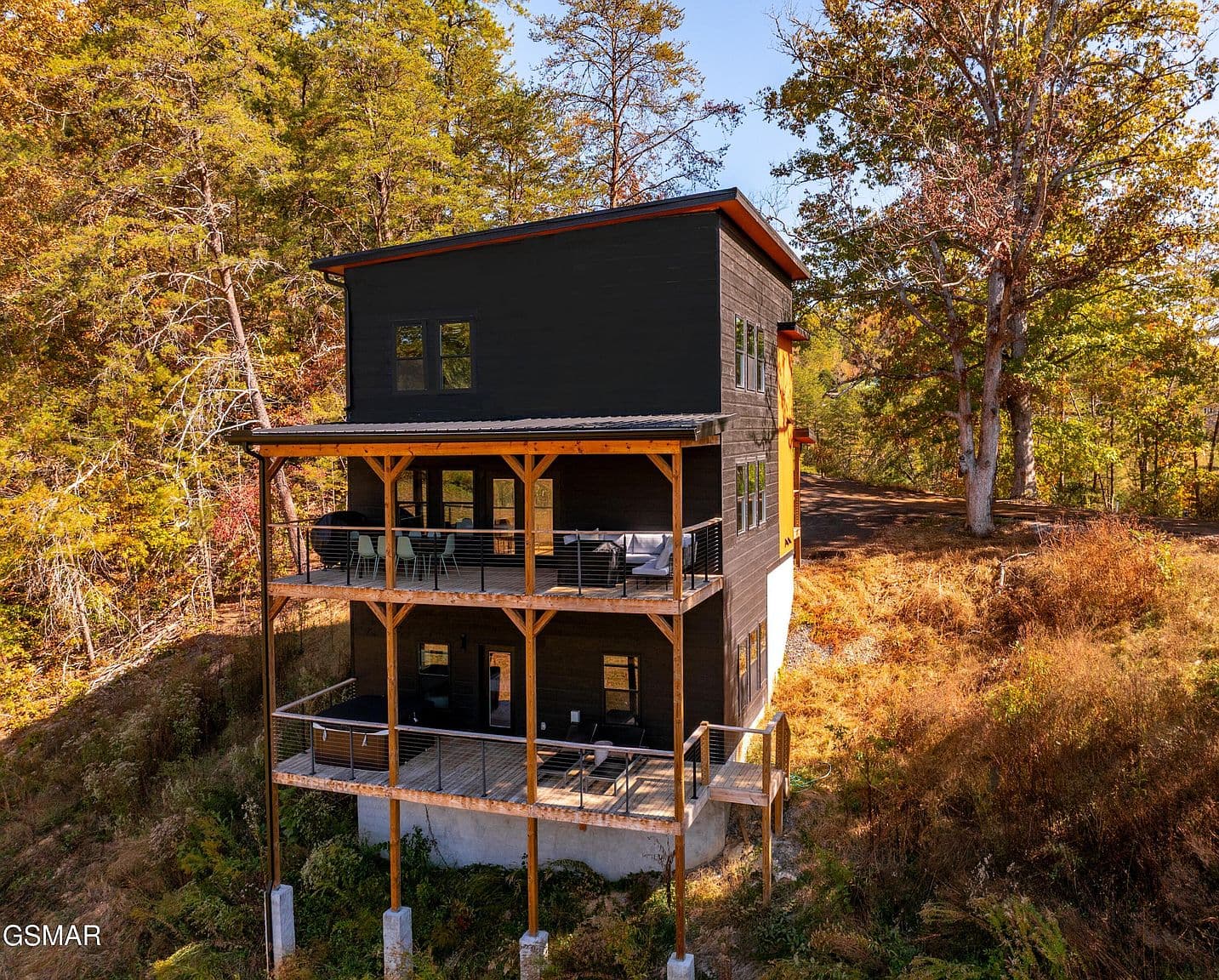 3005 Nellie Dr - Image 3