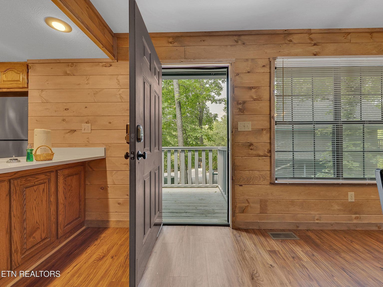 2733 Timber Way - Image 3