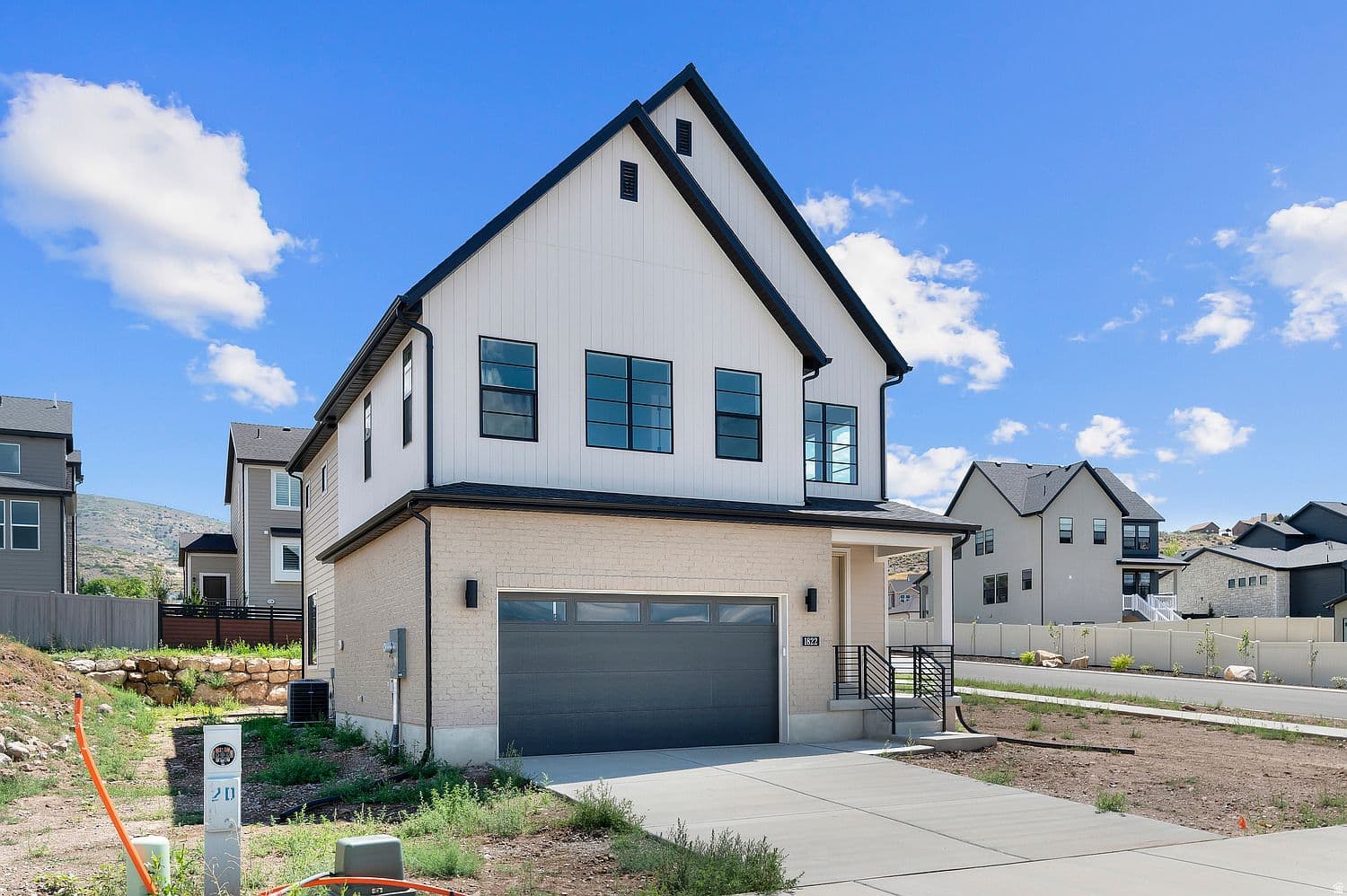 1822 N Ostler Peak Rd - Image 2