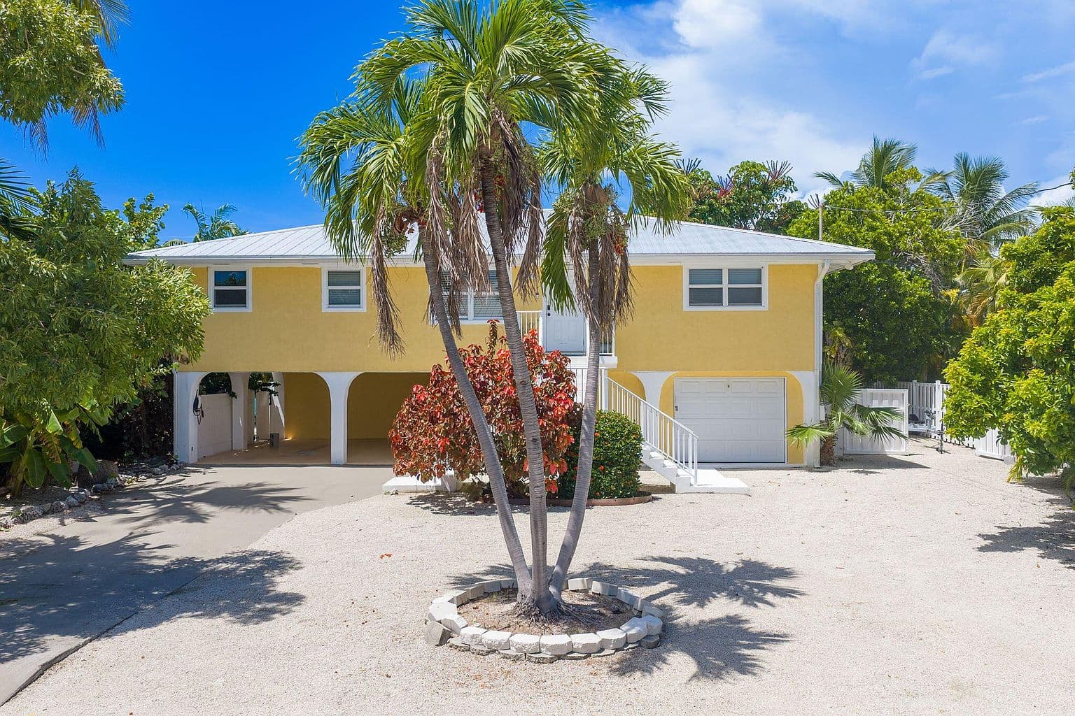 581 12th St - Image 3