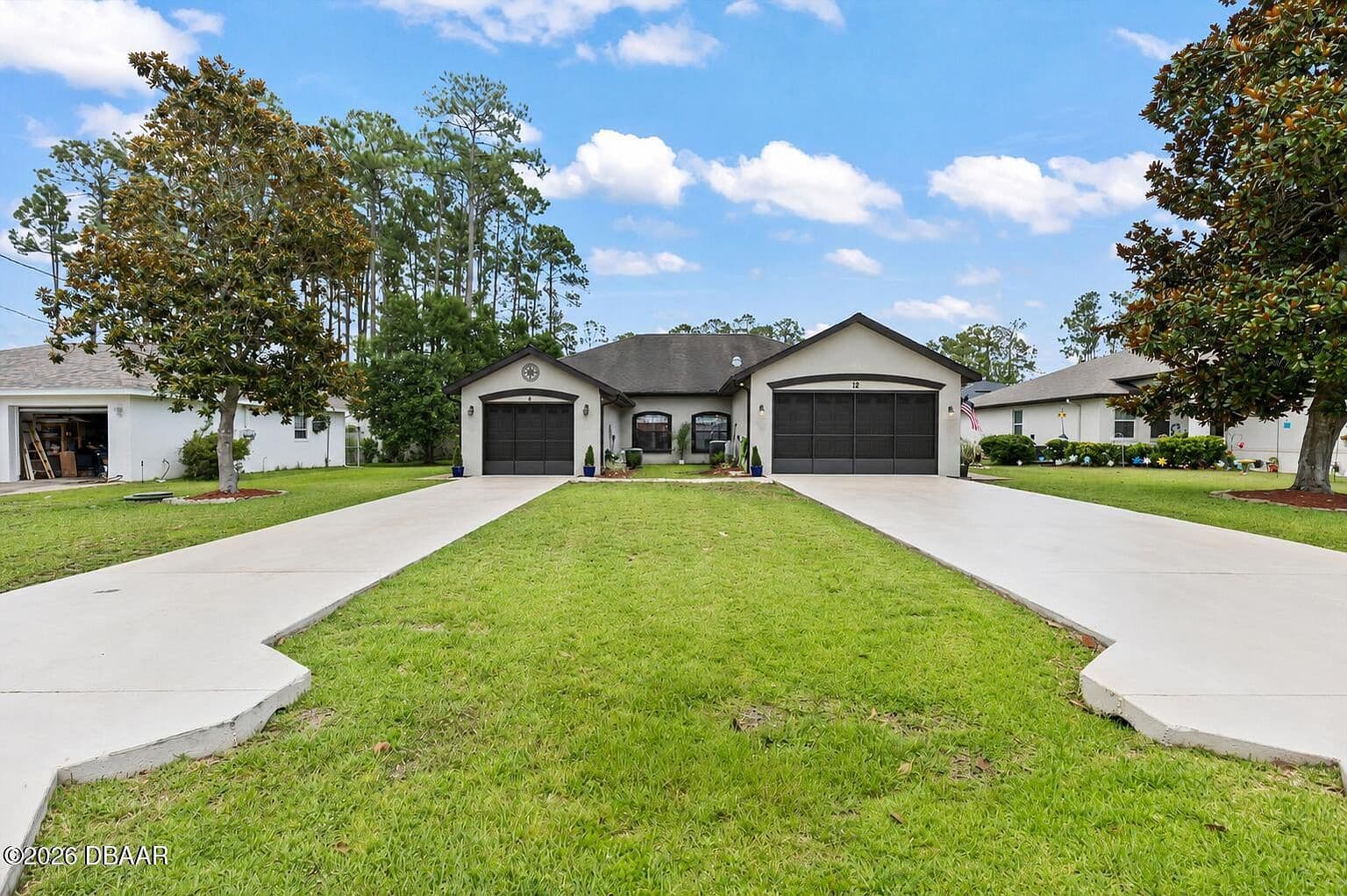 12 Emmons Ln