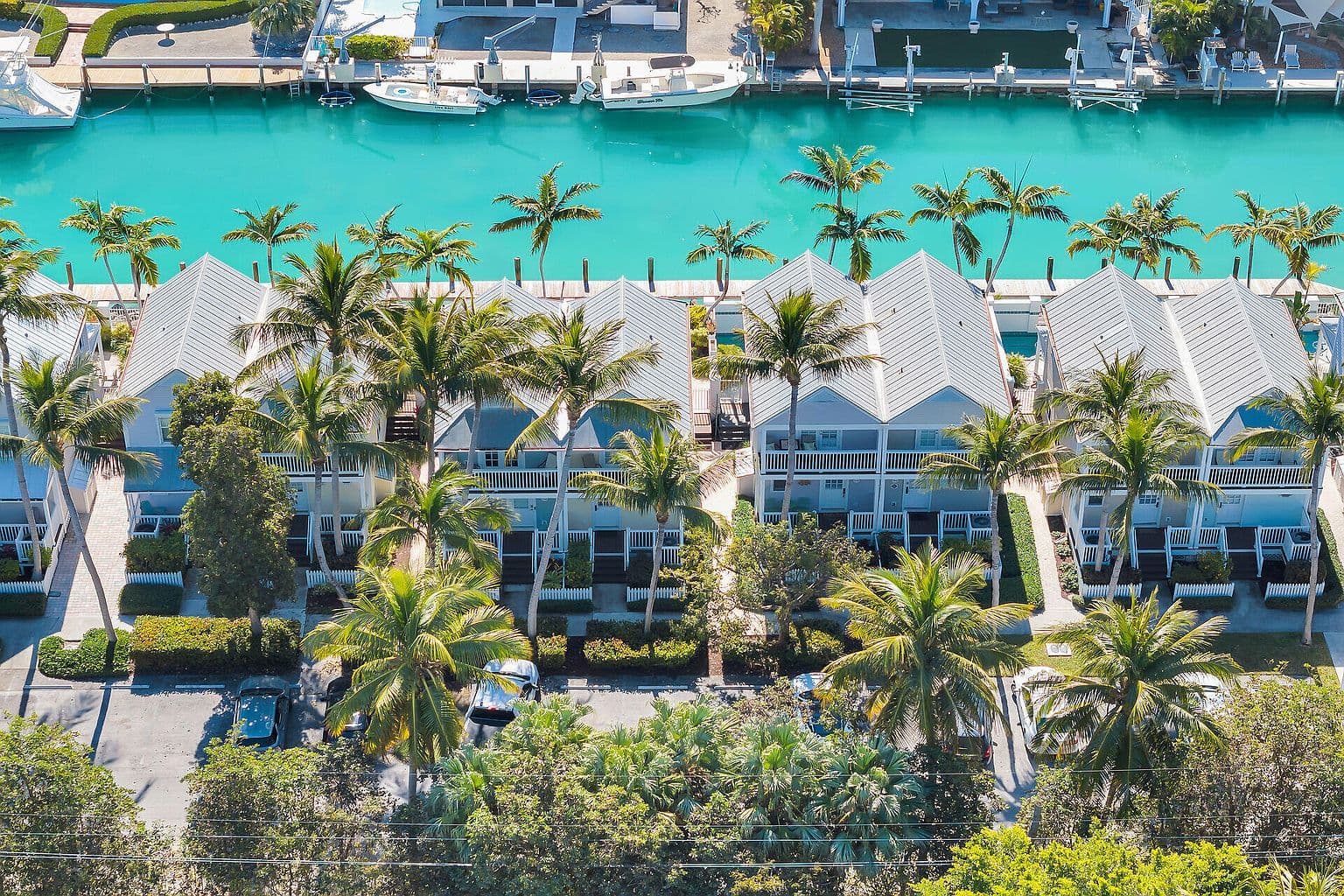 7017 Harbor Village Dr