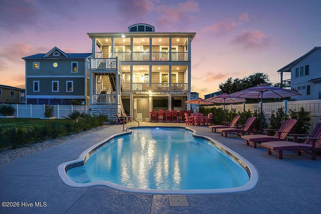 126 W Beach Drive