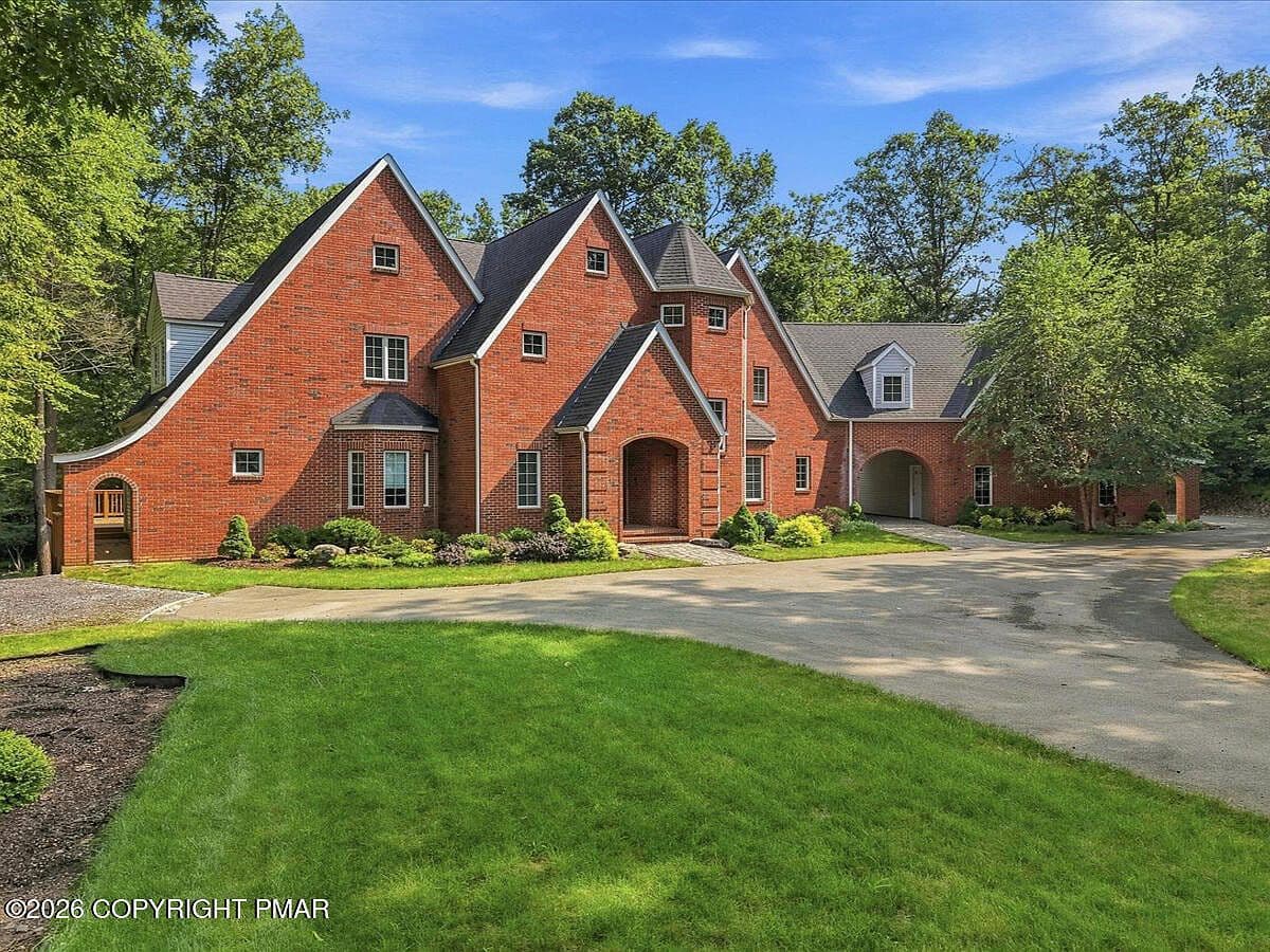 213 Escoll Dr - Image 3