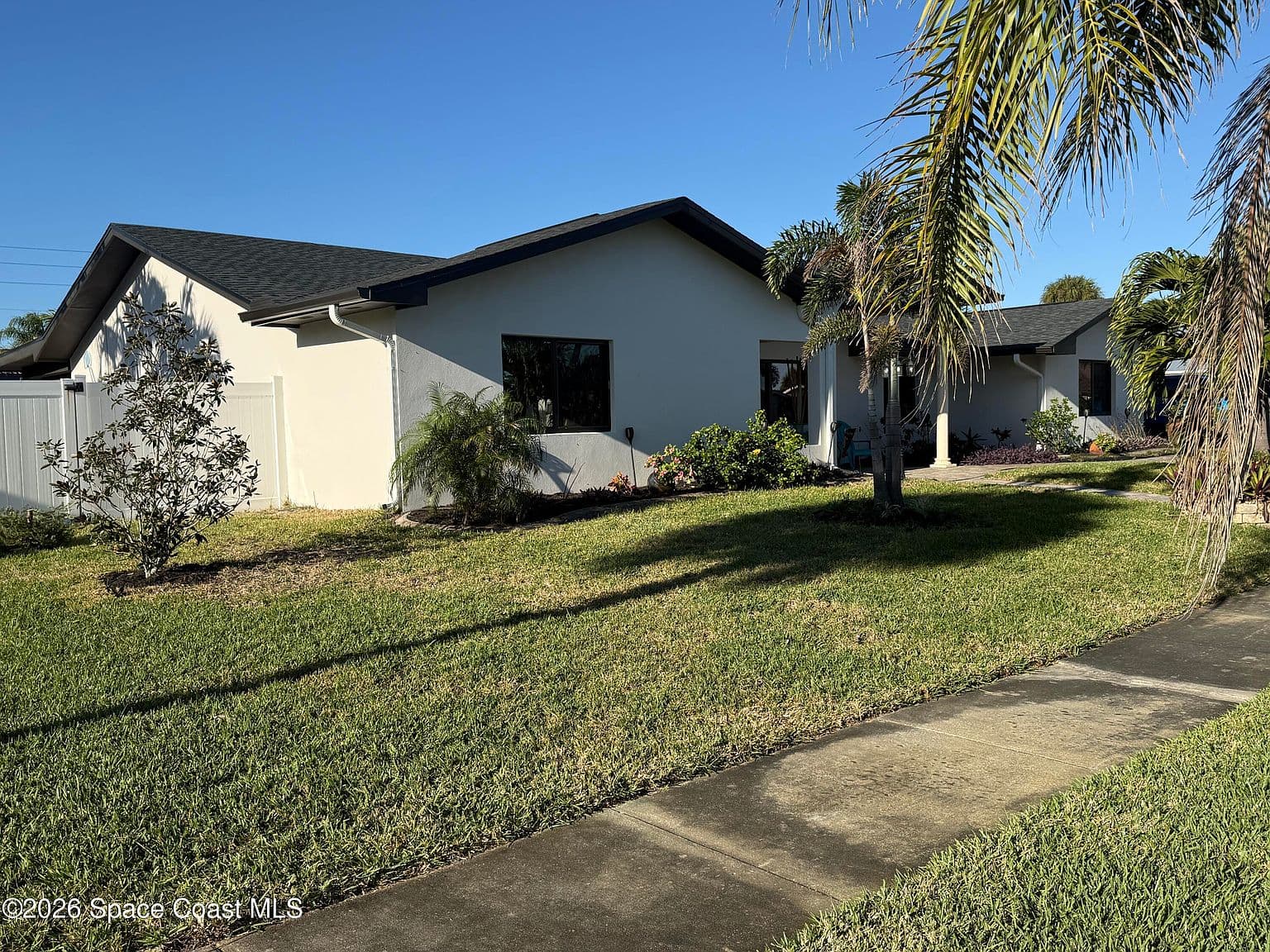 1908 Cedar Ln - Image 2