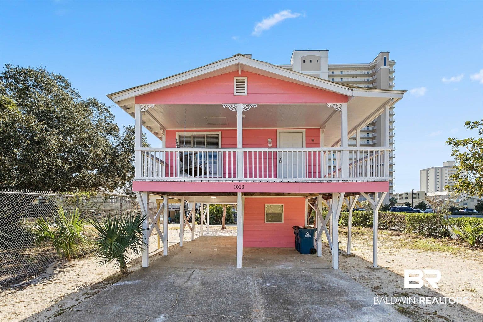 1013 W Lagoon Ave