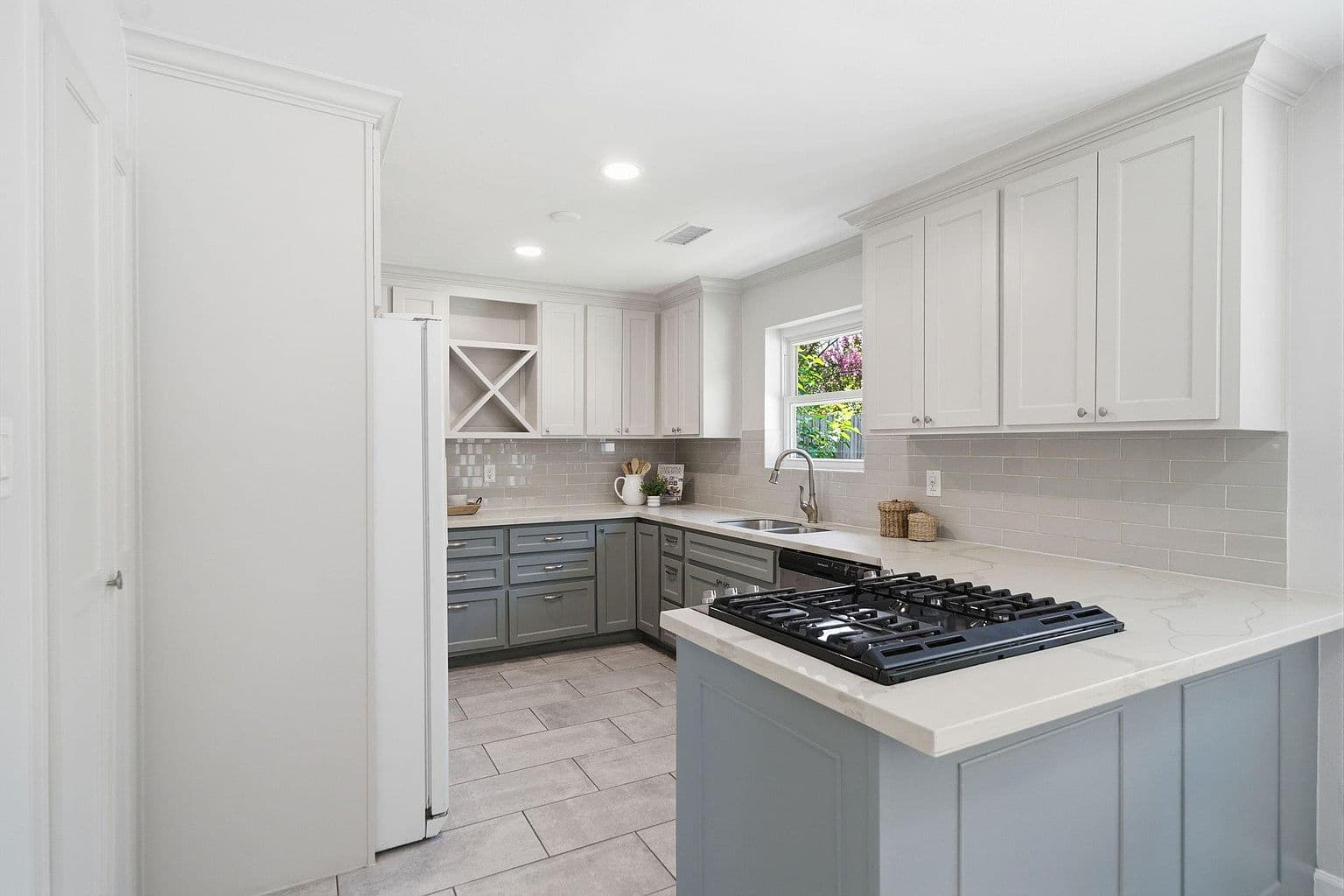 6103 De Milo Dr - Image 3