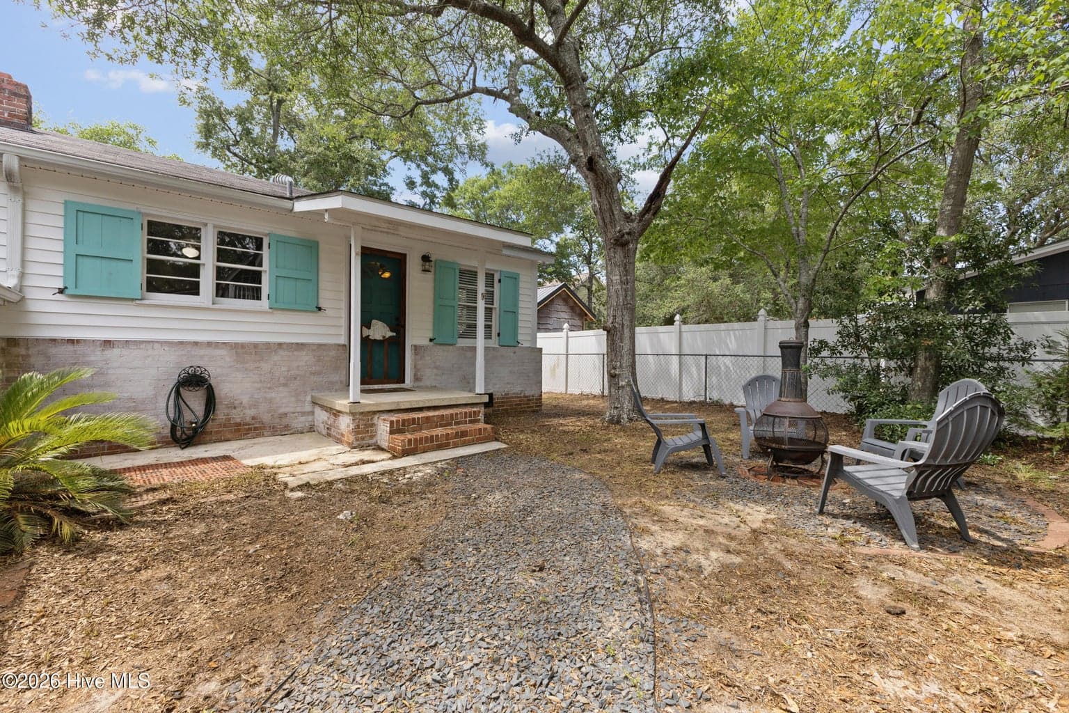 2606 E Oak Island Drive